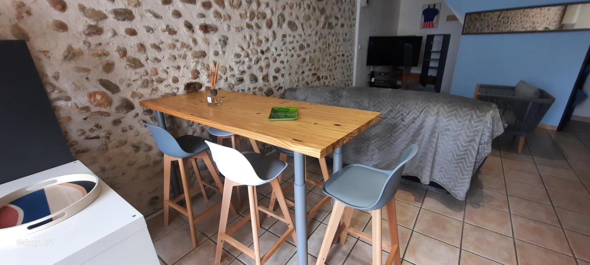 La Provencale Homestay *
